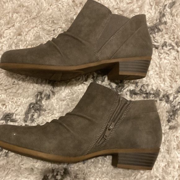 Life Stride Aurora Ankle Boots Women’s 9W (40EU) - Picture 3 of 4